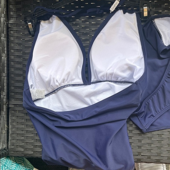 Navy Blue Tankini Swimsuit - Picture 4 of 4